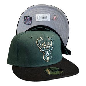 New Era Milwaukee Bucks 2 Tone 59FIFTY Fitted Hat Cap Green